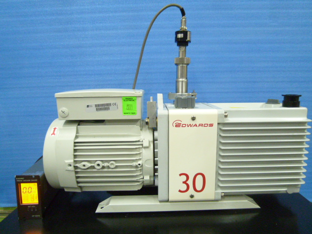 中古 Edwards ロータリーポンプ E2M30