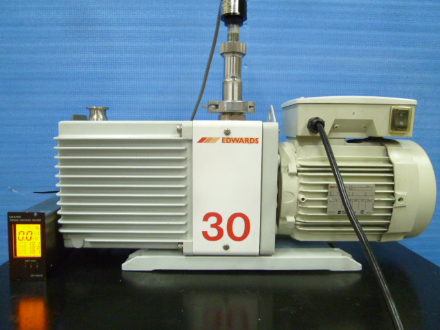 中古 Edwards ロータリーポンプ E2M30